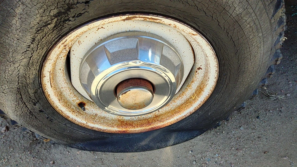 Tapacubos cubierta rueda Dodge Ram W150 1986-1990 OEM 4x4 4x4 4284755 Foto 3 de 4