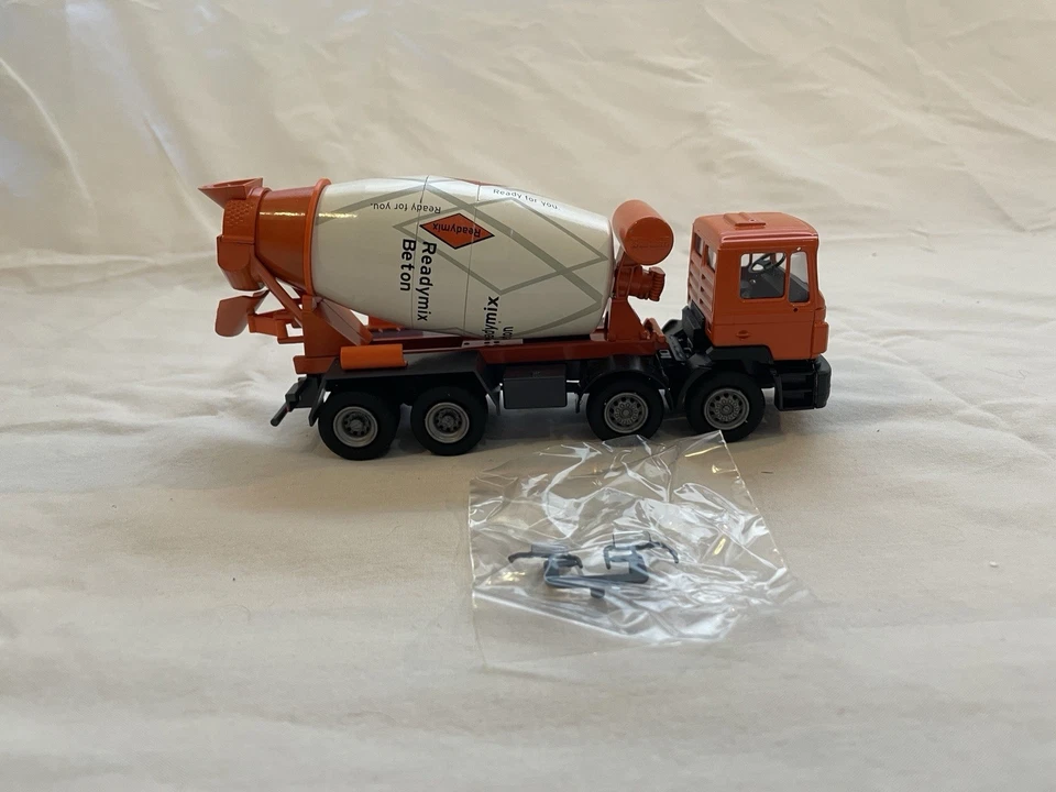 Conrad No. Misturador de concreto 61111/01 masculino 4 eixos Readymix - Imagem 3 de 4