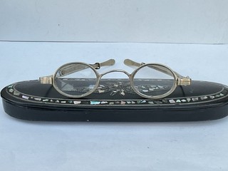 1830/40’s Folding & Sliding Spectacles with Pseudo Marks Possibly Canadian