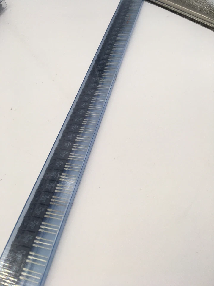 NOS KEC KIA7812PI 12V 1A Voltage Regulators, New Tube of 50pc. - Image 3 of 3