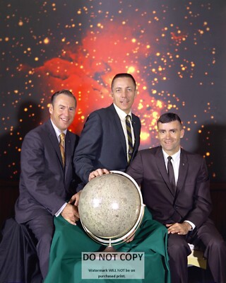 PORTRAIT OF *ACTUAL* APOLLO 13 CREW WITH JACK SWIGERT - 8X10 NASA PHOTO (EP-227)