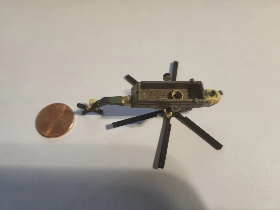 Micro Machines Military CH-54 Sky Crane Green Tan Helicopter Vintage Galoob - Image 3 of 3