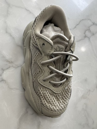 Adidas OZWEEGO SHOES KIDS size 7K NWT Box - Picture 14 of 16