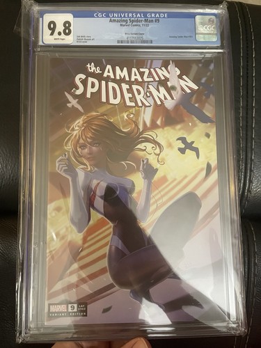 Amazing Spider-Man #9 Marvel R1co Variant Spider-Gwen Cover CGC 9.8