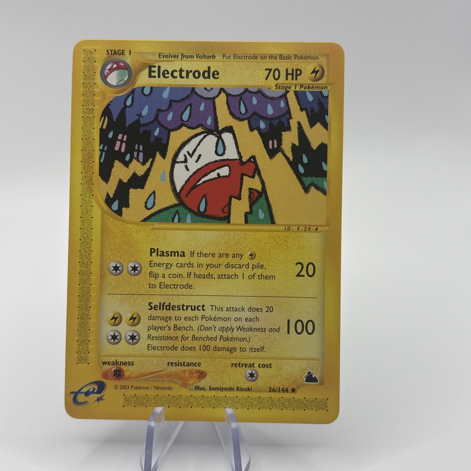 Electrode 36/144 Skyridge Pokemon Card - Mint
