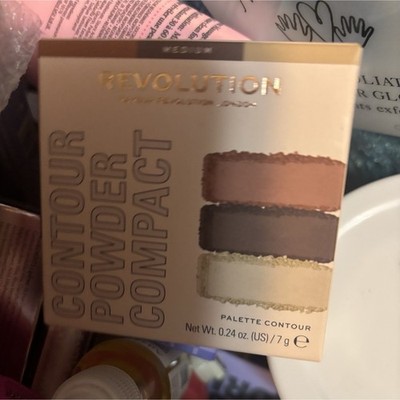 Revolution Contour Pressed Powder Palette Medium 0.24 oz / 7g