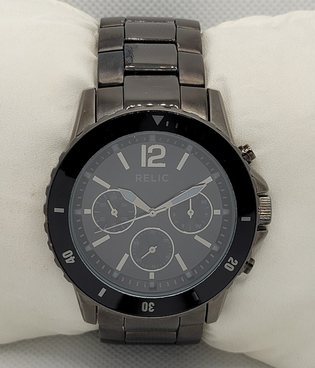 Mens Relic Round All Black Tone Date Link Bracelet Analog Mens Relic Round All Black Tone Date Link Bracelet Analog
