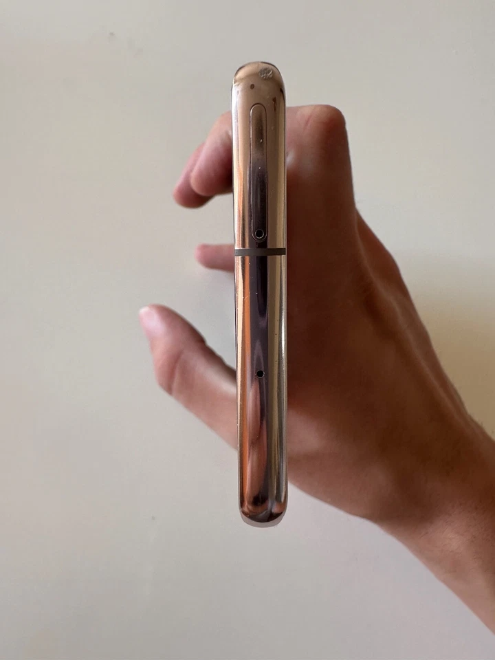Samsung Galaxy S10+ · 512GB, foto 4 di 5