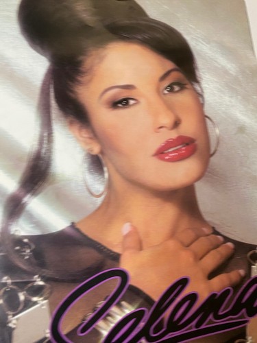 Selena Quintanilla Perez RARE Vive! Tour 2005 Concert Program Read Description - Picture 4 of 16