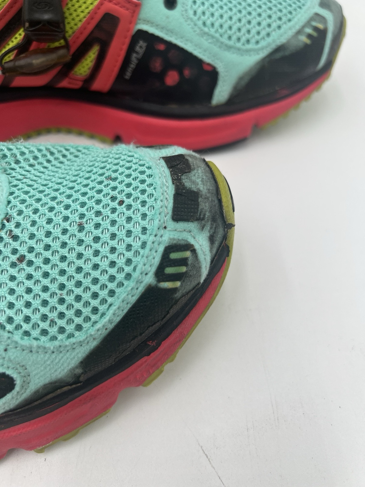 Scarpe da trail running Salomon XR Mission 1 128431 da donna taglia 8 5 ha segni di usura