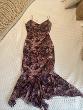 Windsor Dress. New With Tags. Size Large But Fits Like A Medium.
