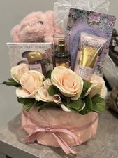 Bath & Body Works Champagne Toast Gift Basket...