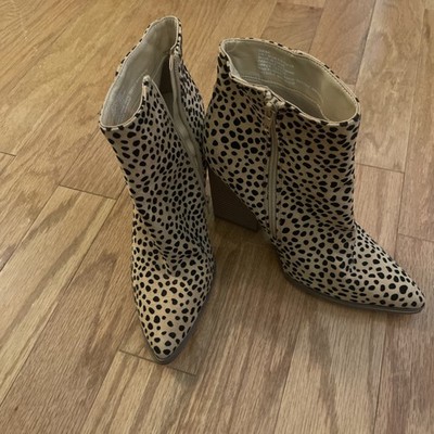 Just Fab Cheetah Print Ankle Boots Pointed Toe Block Heel zip up Booties