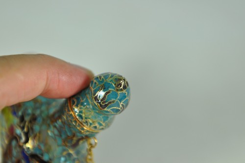 Fine Chinese Plique A Jour Cloisonne Blue Enamel Snuff Perfumee Bottle - Picture 3 of 11