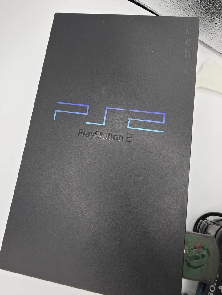 Modo original Playstation 2 con mando, tarjeta de memoria y GTA 3 Foto 2 de 4