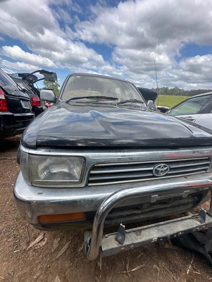 2000 Toyota Hilux LN RN Diesel Manual 4WD Sump Pickup 1997-2005 #B556 - image 4 of 4