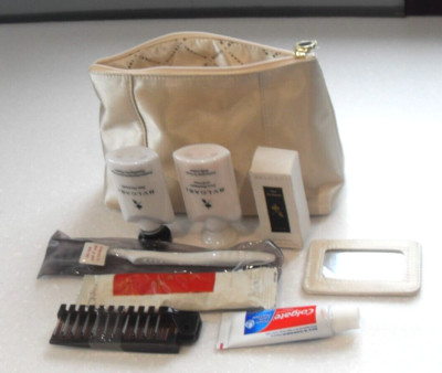 Emirates Promotion Bvlgari Parfums Kulturbeutel Creme Kosmetik Make Up Reisetasche