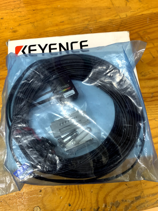 KEYENCE センサヘッド CZ-H35S キーエンス センサヘッド CZ-H35S 未使用 新古品 : kikaku e-stores