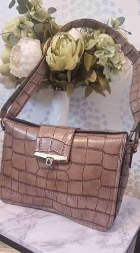 Bolso de Hombro Marina Galanti Cool Tonificado Marrón Tostado con Herrajes de Cierre Dorado - Imagen 2 de 18