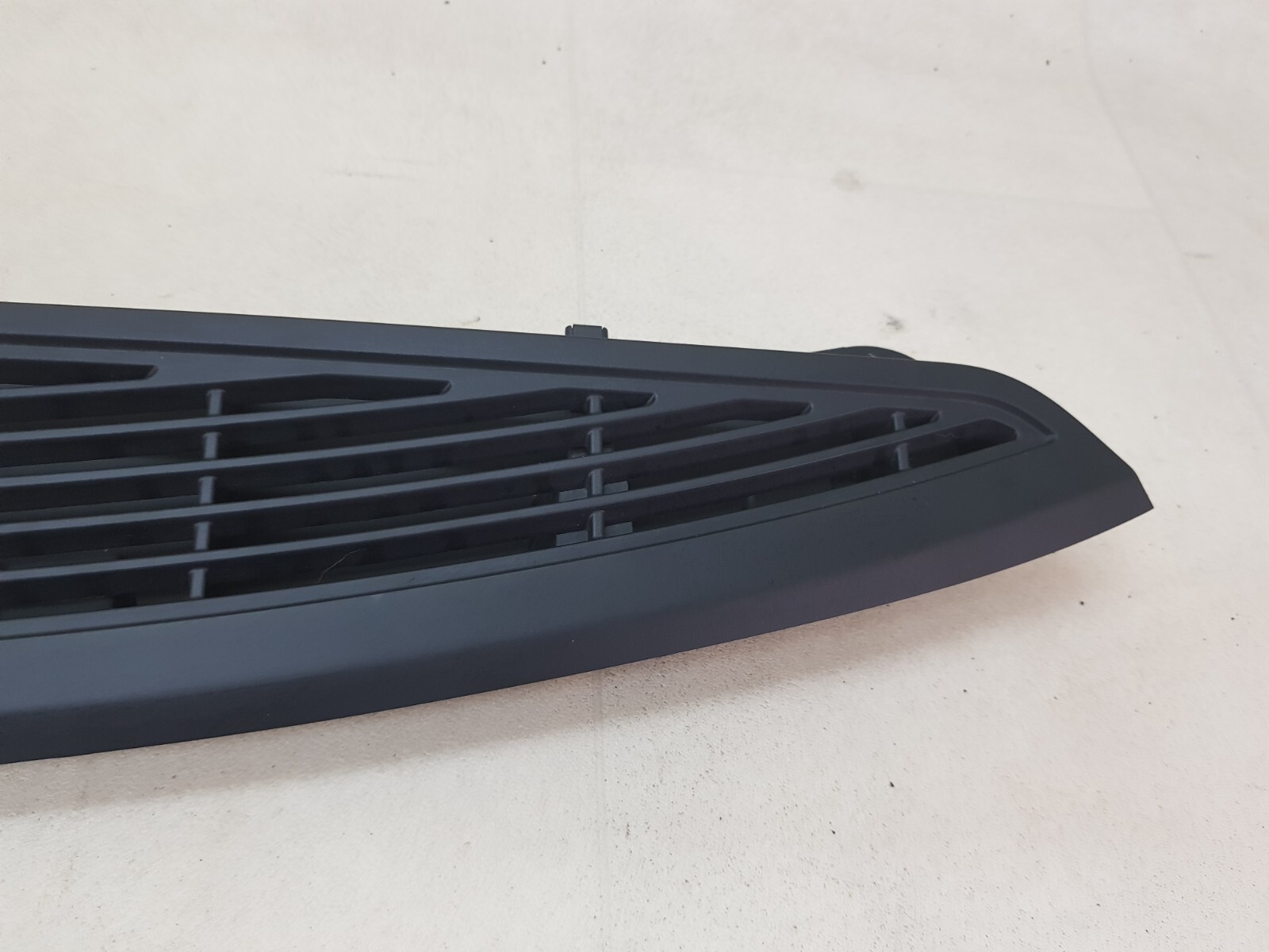 2012 BMW 5 Series F10 Rear Window Shelf Ventilation Grill 9116274 