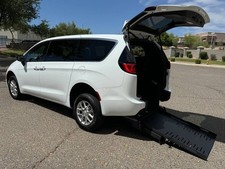 2025 Chrysler Voyager LX 4dr Mini Van