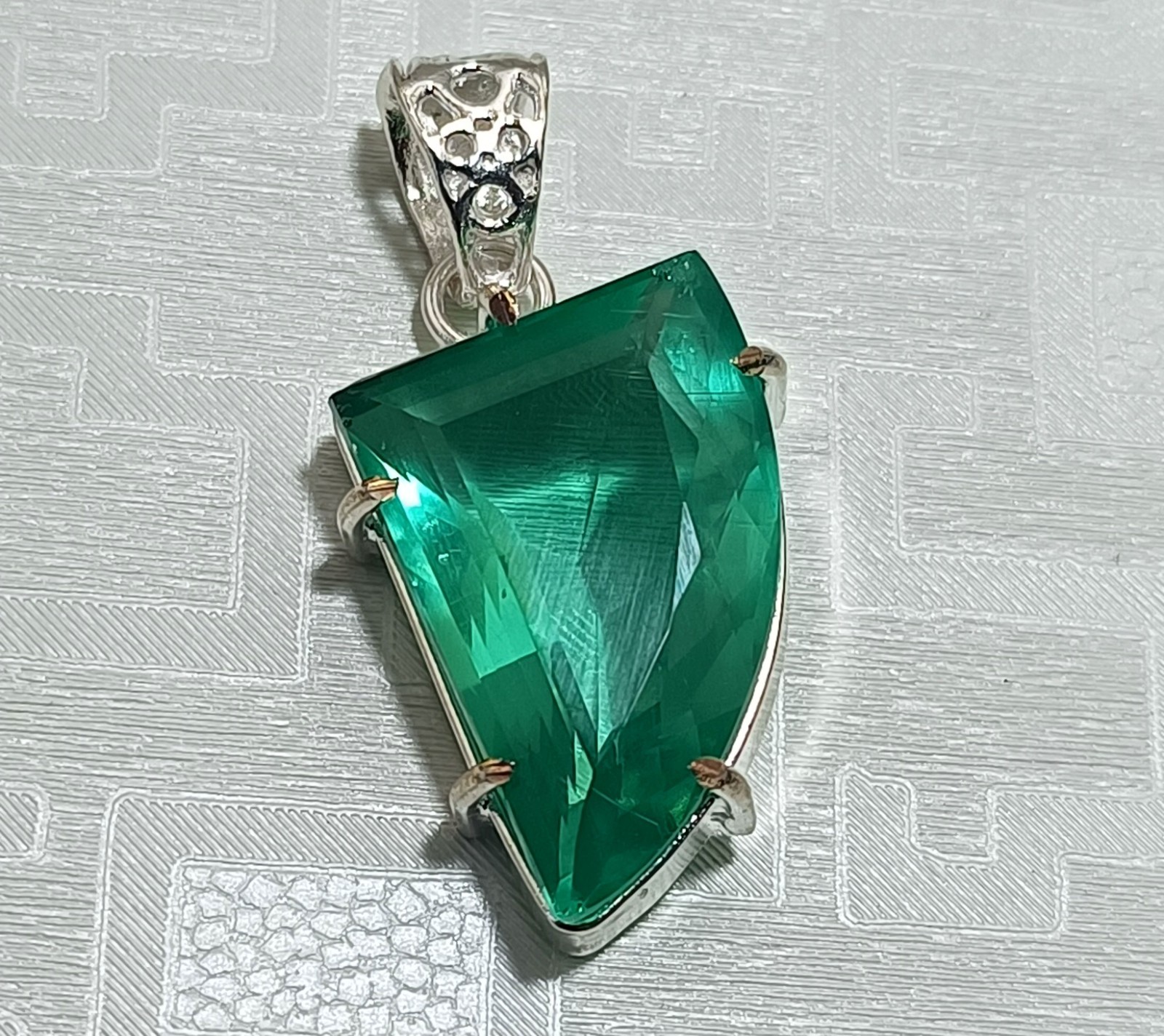 46.10 Ct Natural Green Tourmaline Gemstone Pendant 925 Sterling Silver Jewelry