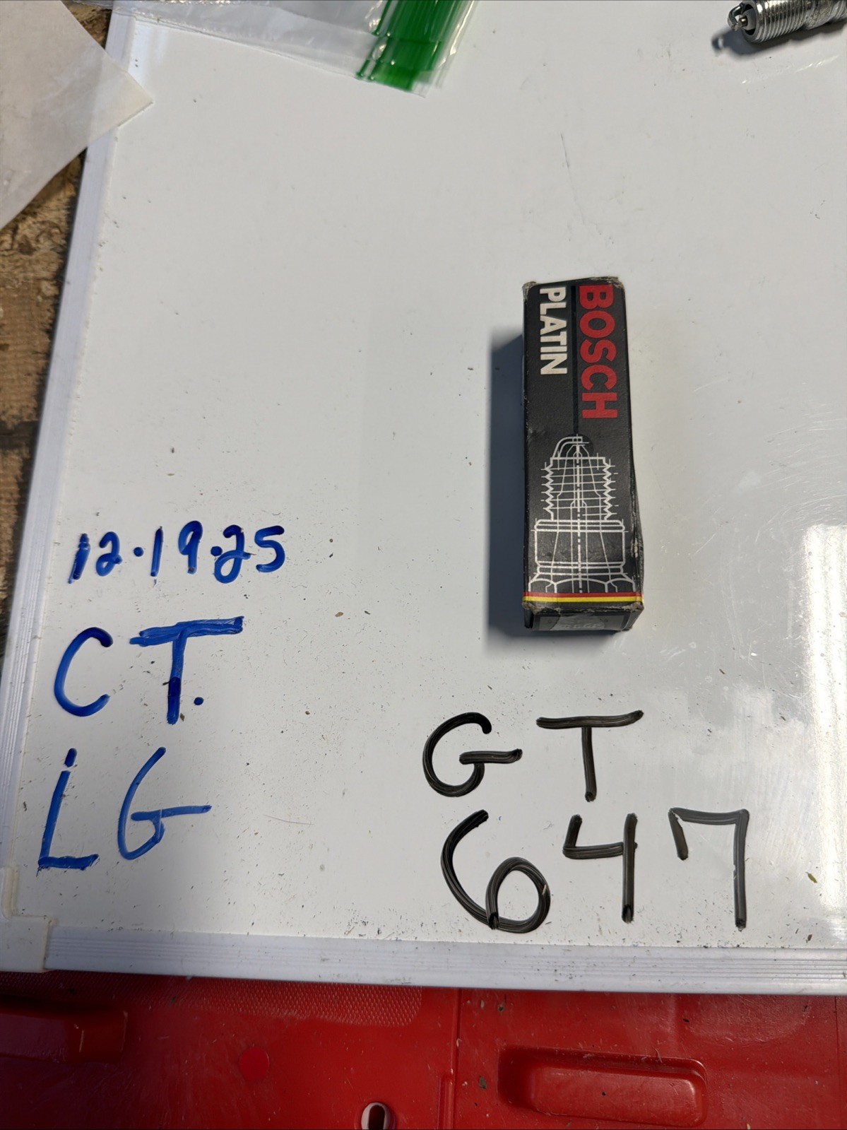 Bosch HR8BP Platinum Spark Plug OEM Engine Ignition Performance Replacement