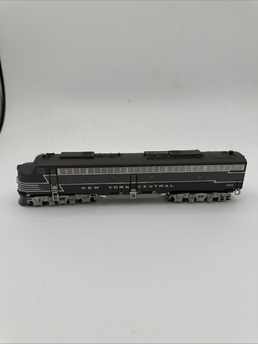 Life-Like Proto 2000 escala HO E8 New York Central #4040 excelente probado | Condition: Used