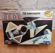 1983 Star Wars Return of the Jedi TIE Interceptor / Tie Fighter SNAP Model kit