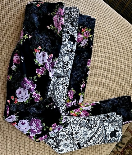 NEW Lot 3 Slimming Options Legging XS Black Floral White BLK 1Crop 2long RT$150 - Picture 1 of 6