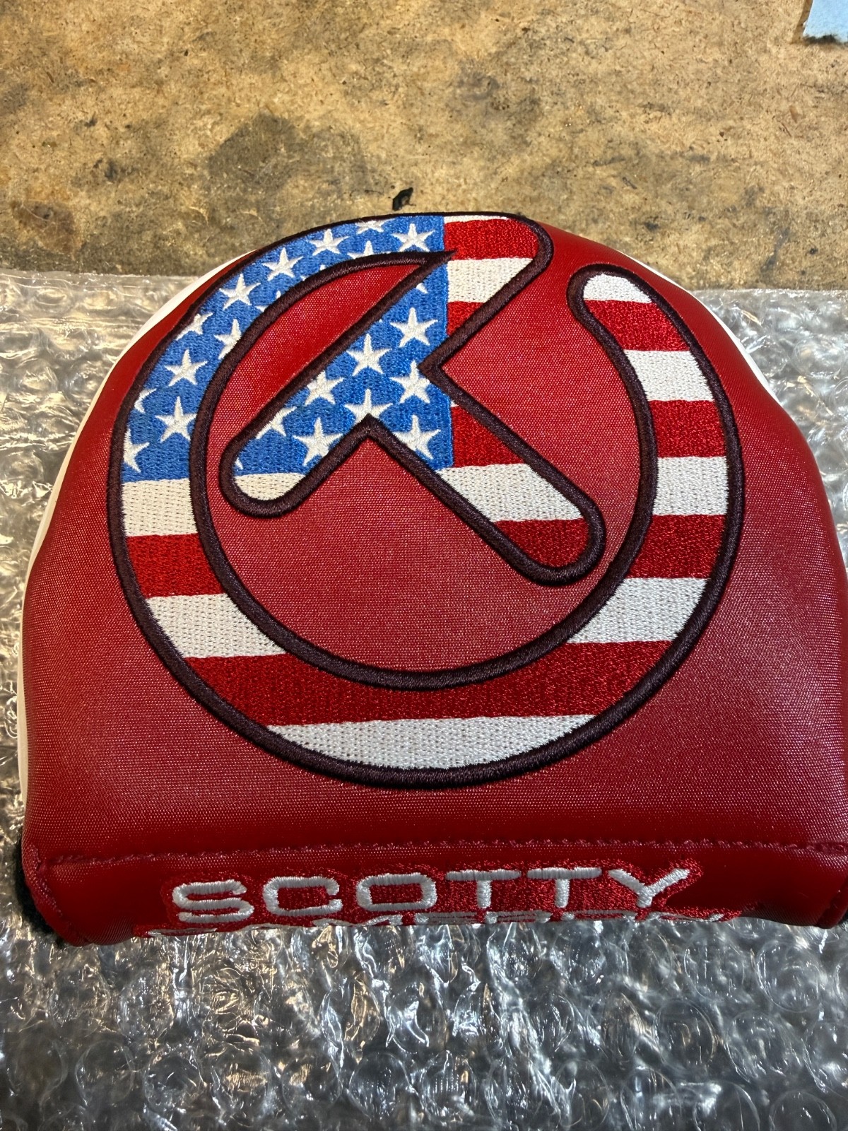 Scotty Cameron Industrial Circle T — Red USA Flag Circle T Tour Issue