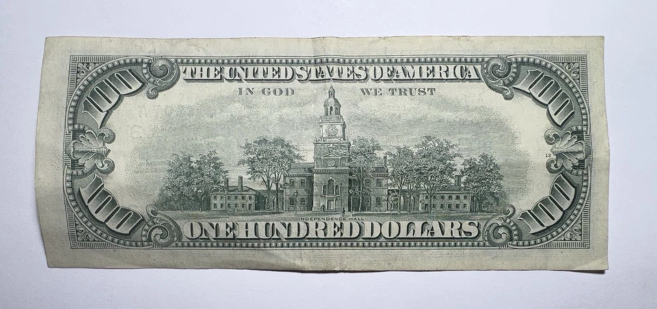 1969 A $100 Federal Reserve Note Philadelphia - Image 2 of 2