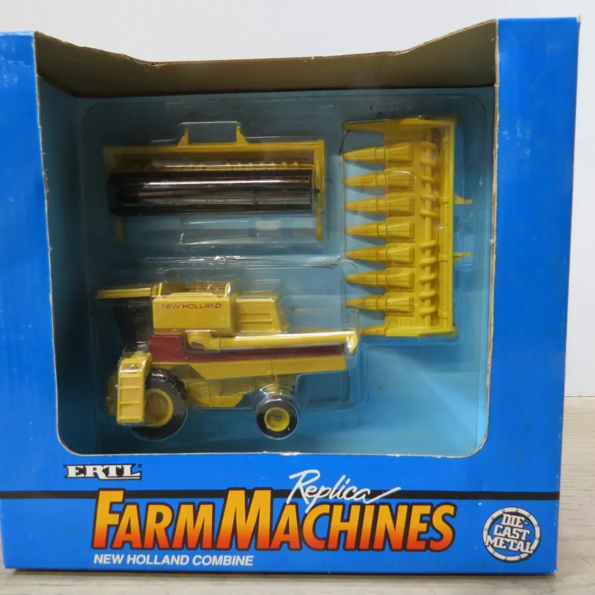 Ertl New Holland TR96 Combine 1/64 NH-815-11AO-B | eBay