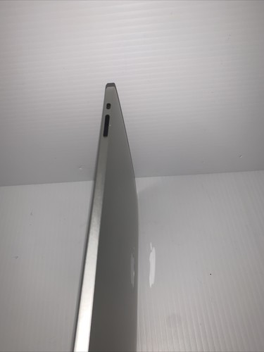 Apple iPad 1st Generation A1337 - 64 GB - WiFi 3G Doesn’t Turn On - Picture 3 of 5