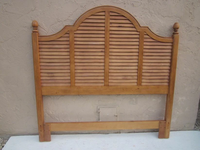 Cabecero obturador Drexel Heritage Chelsea madera reina Foto 2 de 4