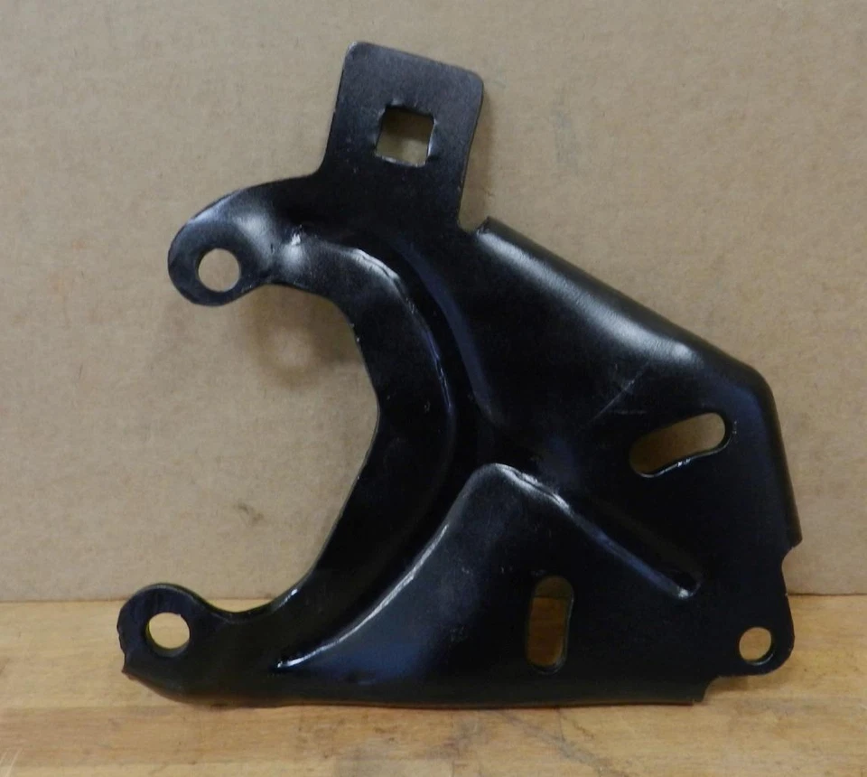 1971-72 Buick Skylark GS Riviera 350 455 V8 used power steering bracket 455 A350 - Image 3 of 3