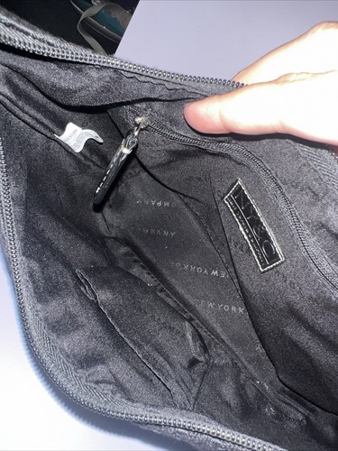 New York and Company handbag Black - Picture 4 of 6