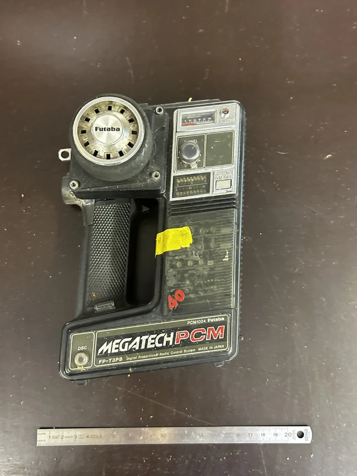 Radiocommande vintage Futaba Megatech PCM FP-T3PB – non testée - Photo 2/4
