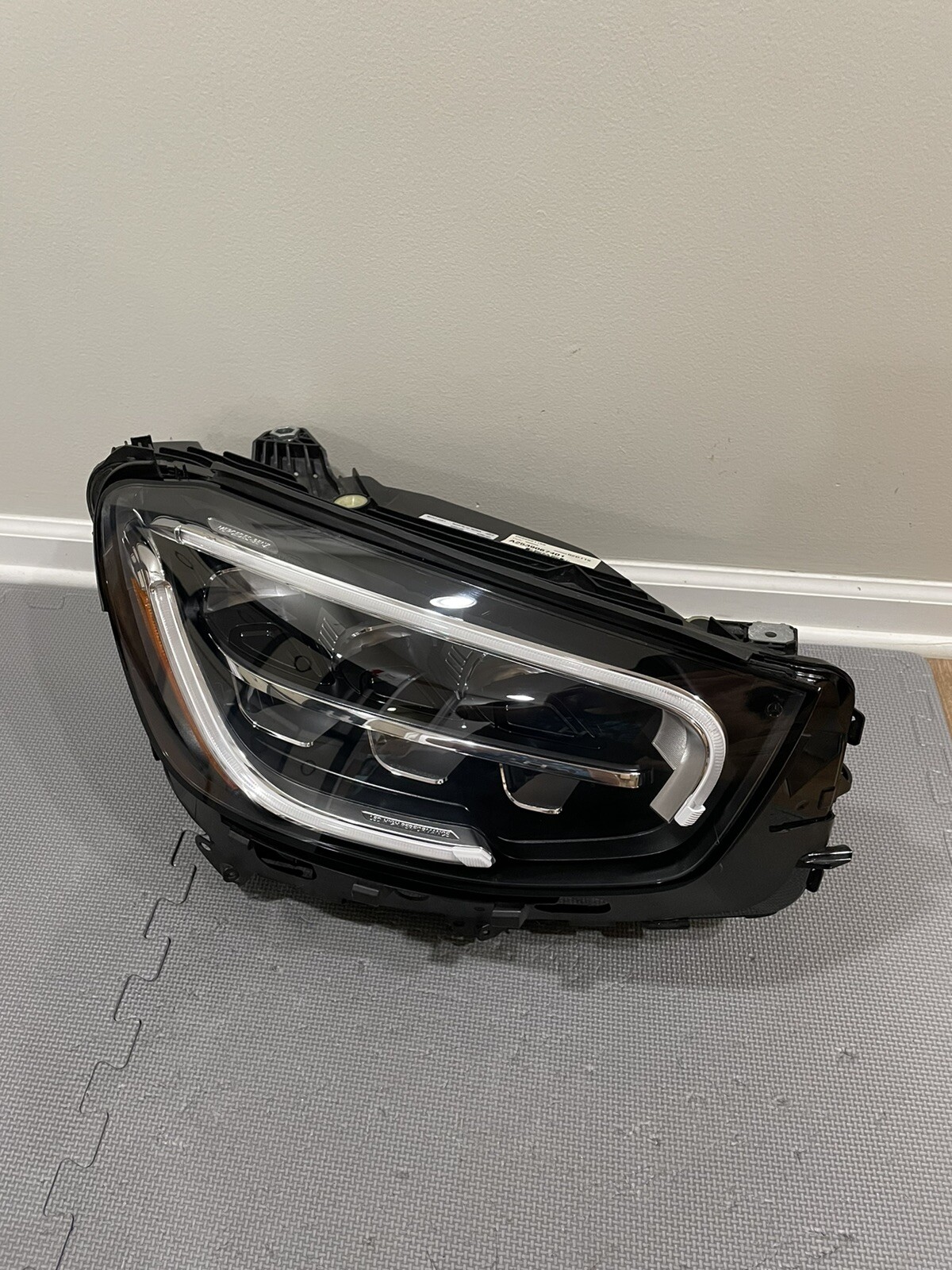 2020-2022 MERCEDES-BENZ GLC OEM RIGHT SIDE LED HEADLIGHT USED 