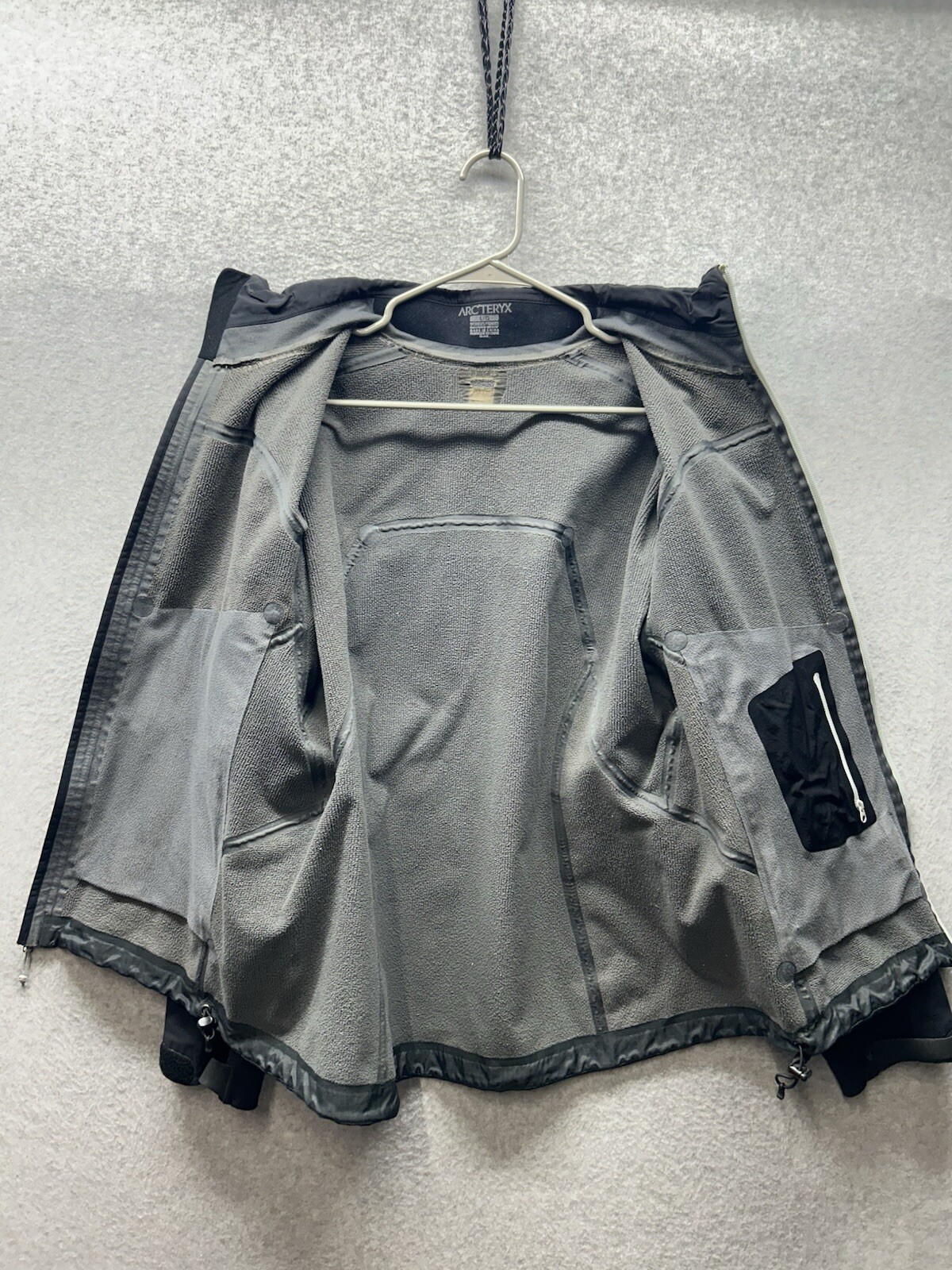 Arc'teryx Lightweight Softshell Jacket Windstoppe… - image 11