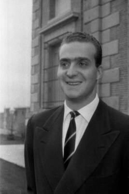 Prince of Spain Juan Carlos de Borbon at the Zarzuela Palace 1962 OLD PHOTO 17