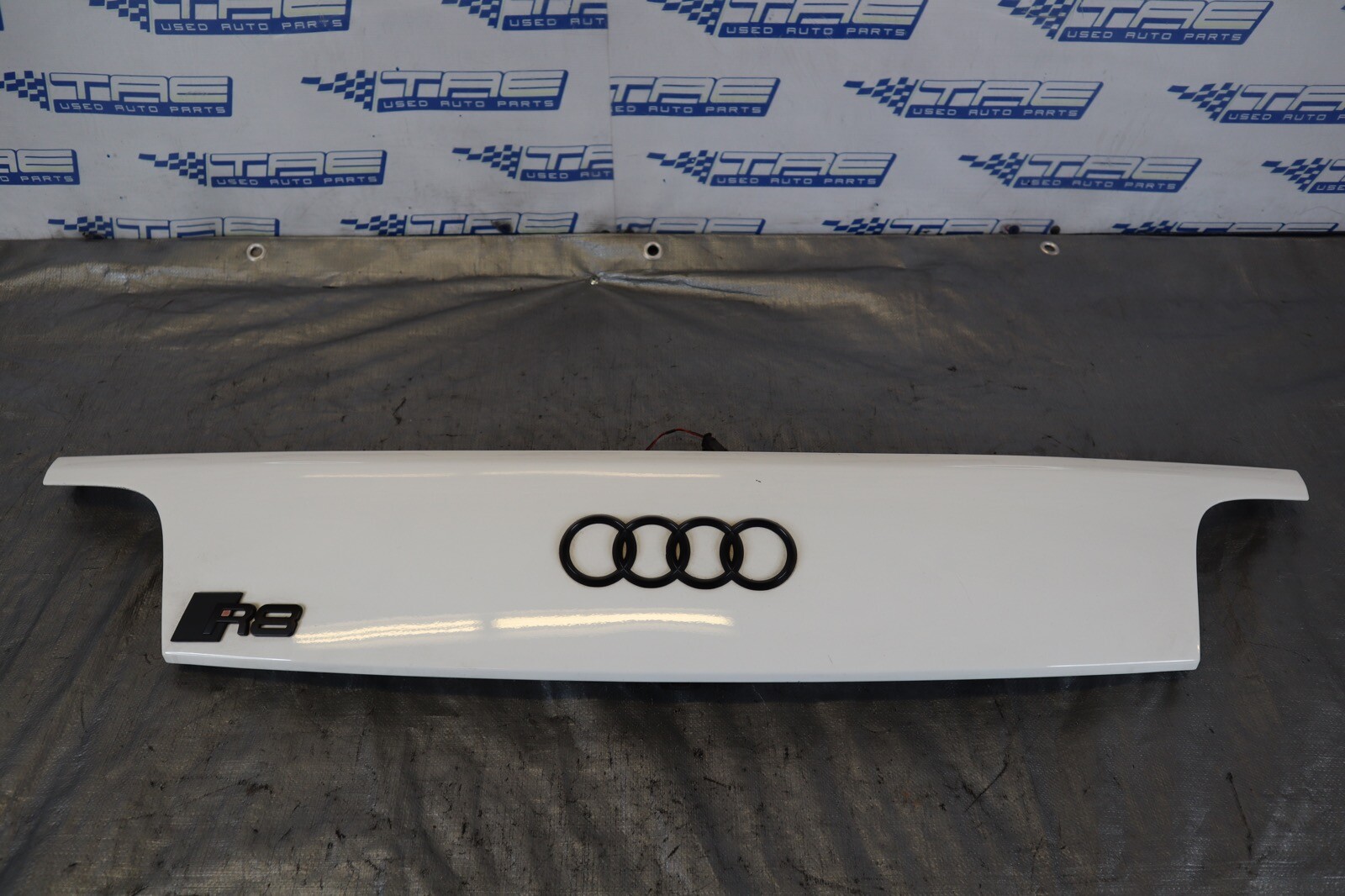 2014 AUDI R8 V8 QUATTRO AWD 4.2L OEM REAR TRUNK PANEL COVER #1339