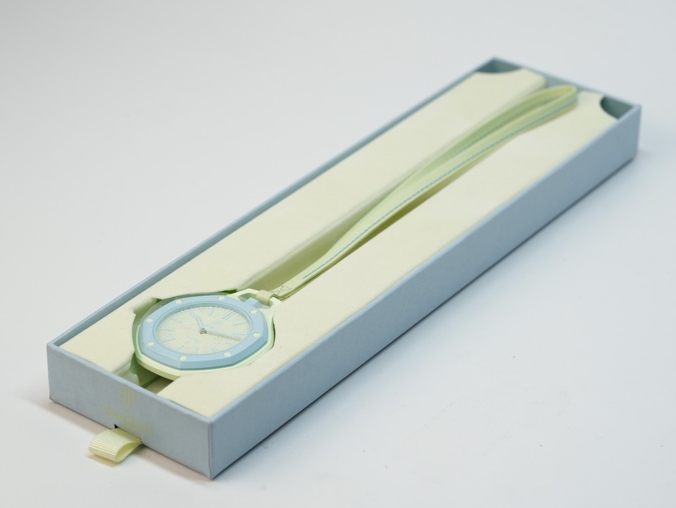Blue AP x Swatch Royal Pop Audemars Piguet Blaue Acht NEW IN BOX ...