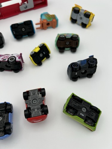 Disney Pixar Cars Lightning McQueen, Sally, Chick Hicks, 15 Die Cast, 2 Kunststoff - Bild 8 von 9