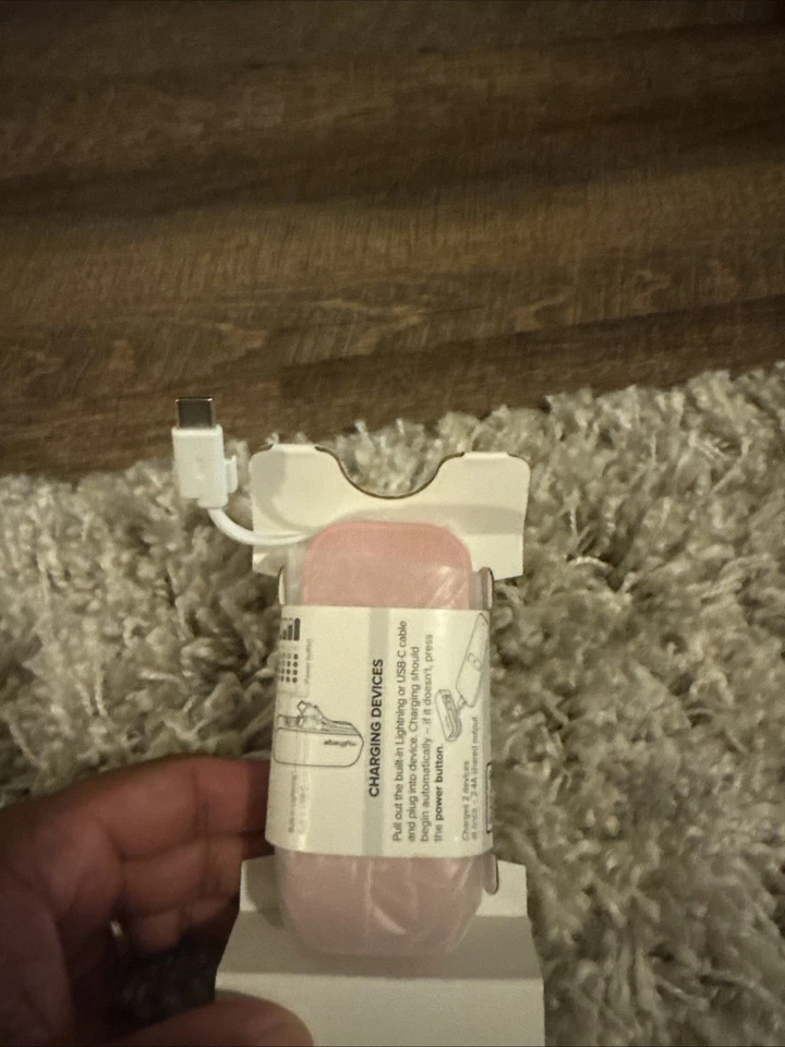 Banco de alimentación de salida myCharge PowerHub Mini 3000 mAh/12 W con carga integrada Foto 3 de 3