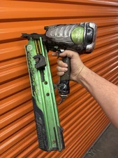 Hitachi NR90AE  3-1/2" Plastic Collated Framing Nailer