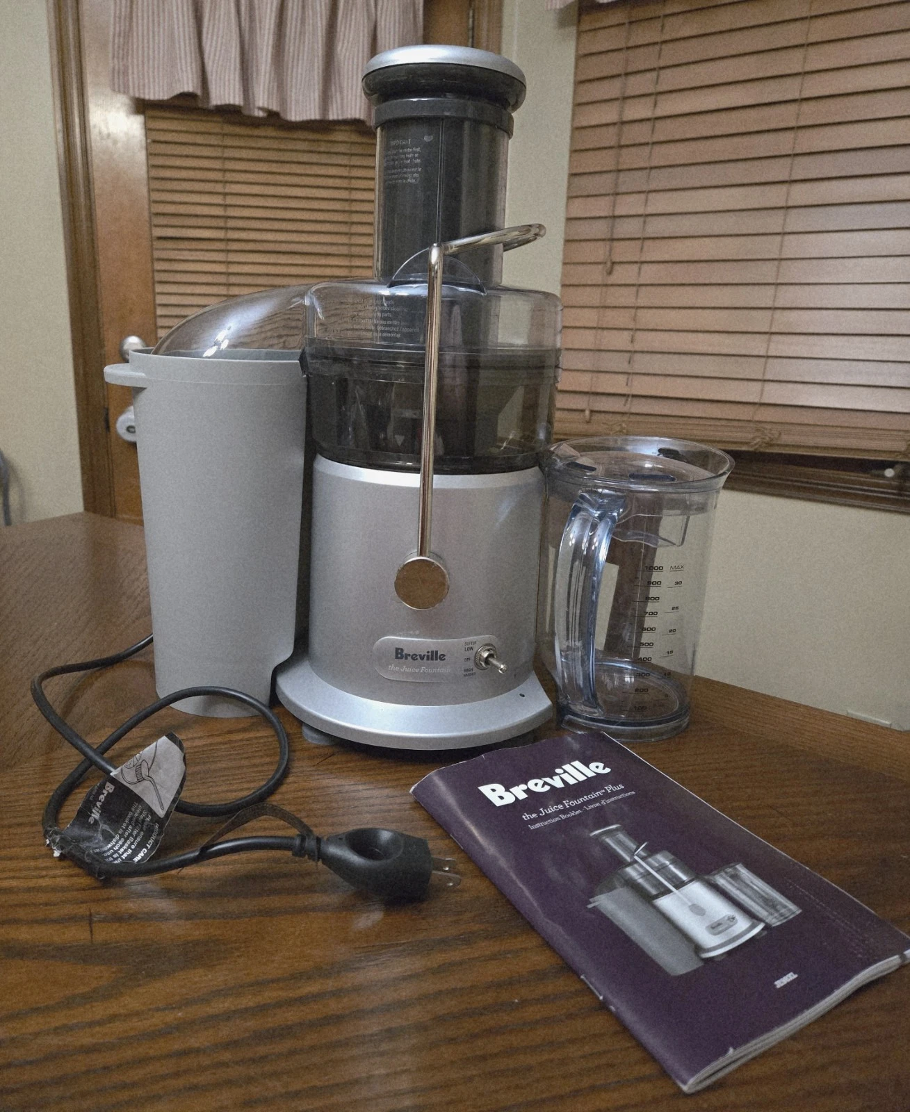 Breville JE98XL The Juice Fountain Extractor 850 W