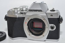 Olympus OM-D E-M10 Mark III Mirrorless Camera Body Silver Used 26516 Shutter