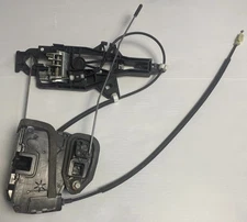 13598357 GM Latch/Actuator Assembly Left Front Driver Door With Handle Base