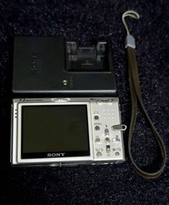 Sony Cyber-shot DSC-T10 Digital Camera with Carl Zeiss Lens and Charger